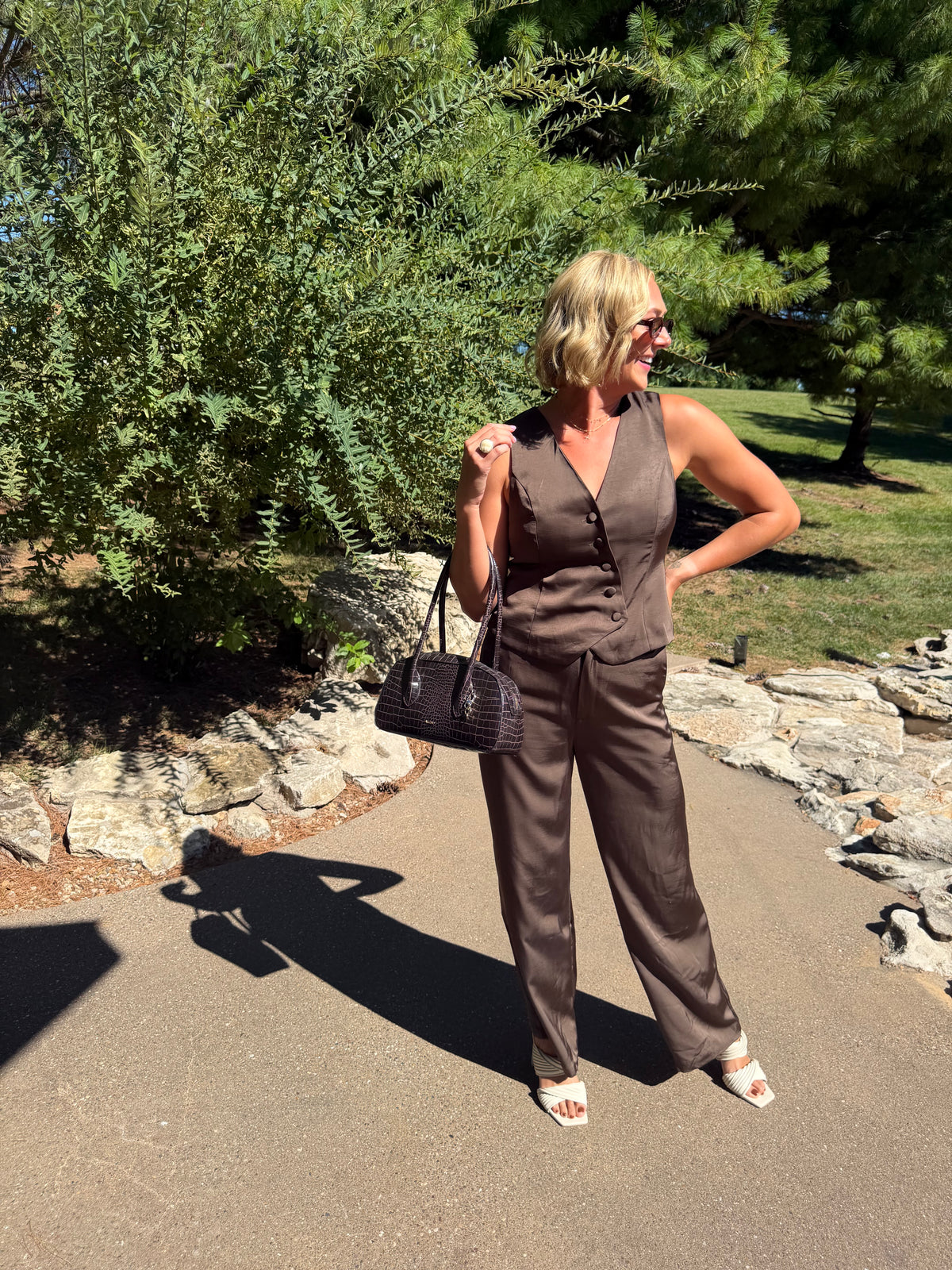 Dried Wood Pleated Trousers