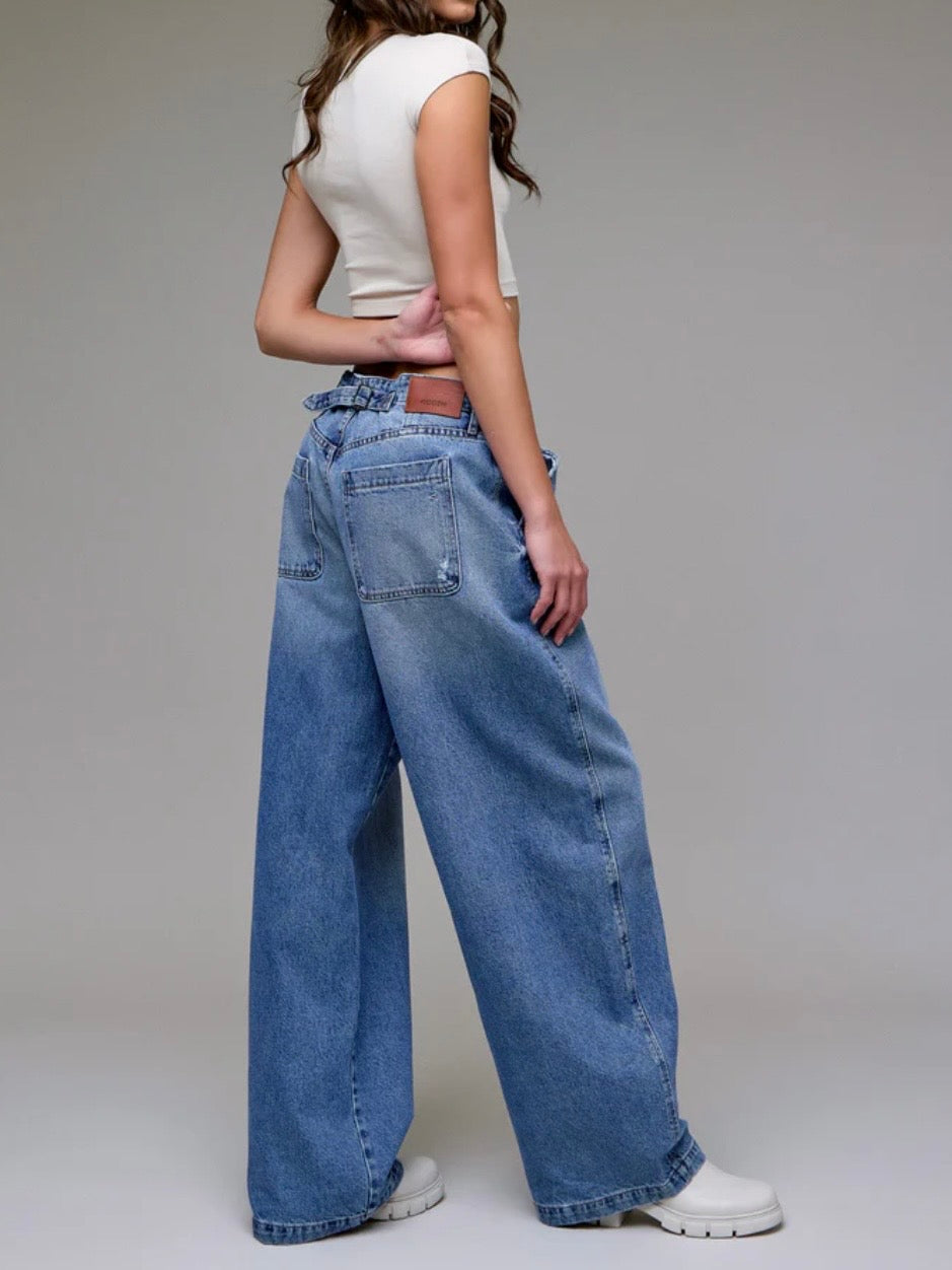 Sammie Baggy Barrel Back Buckle Jean