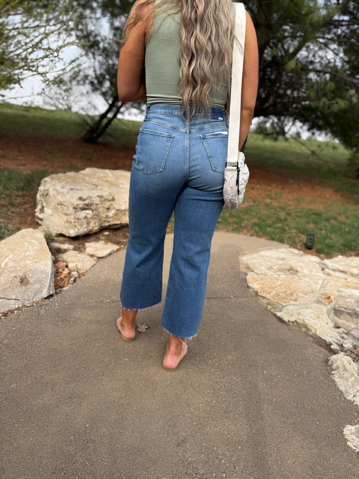 Daze Pleaser High Rise Cropped Jean