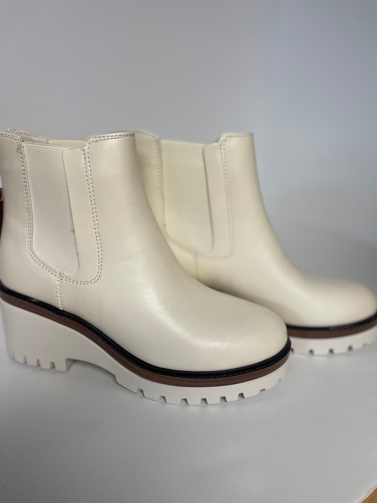 Sefi Ankle Boot in Bone