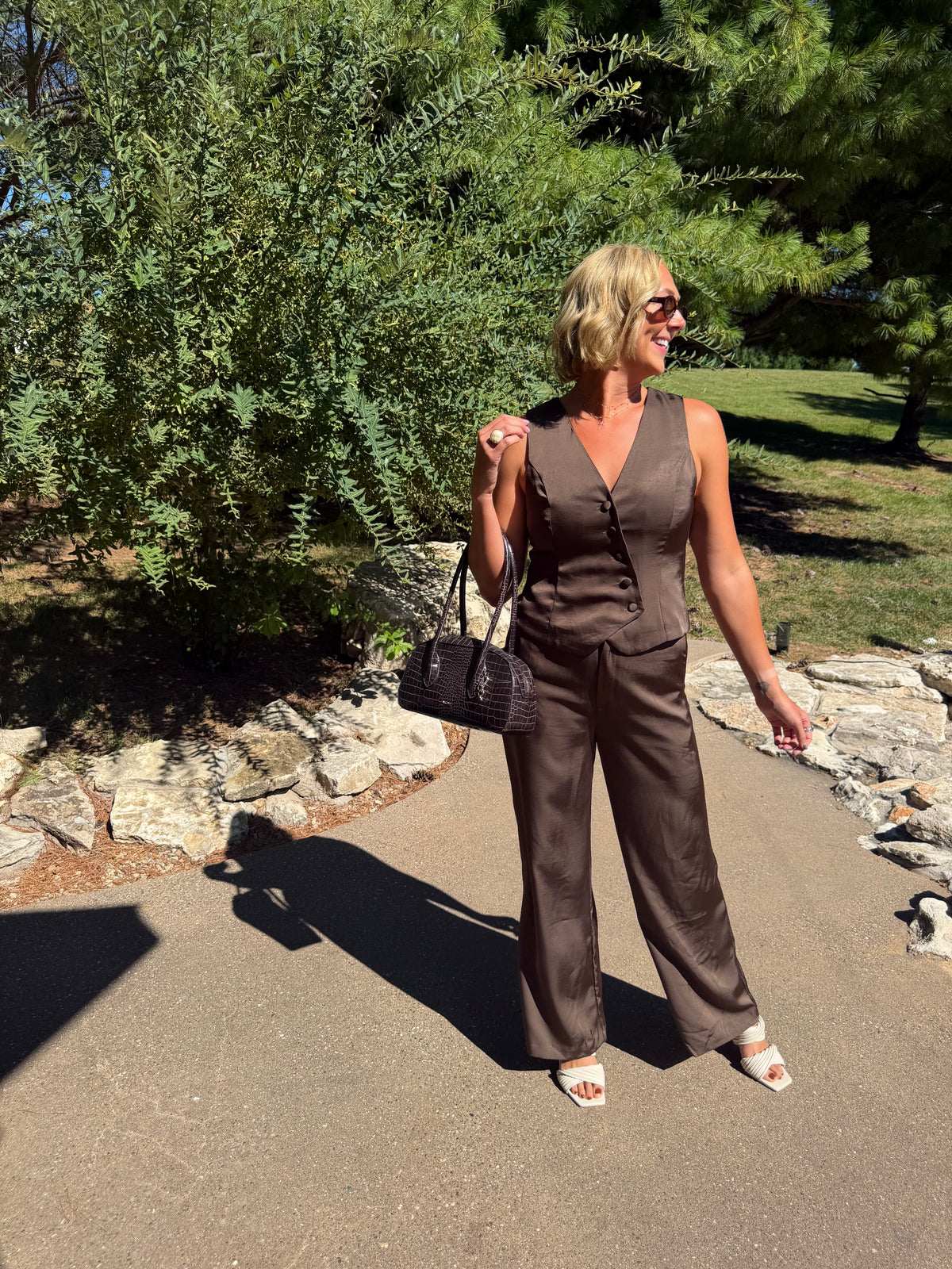 Dried Wood Pleated Trousers
