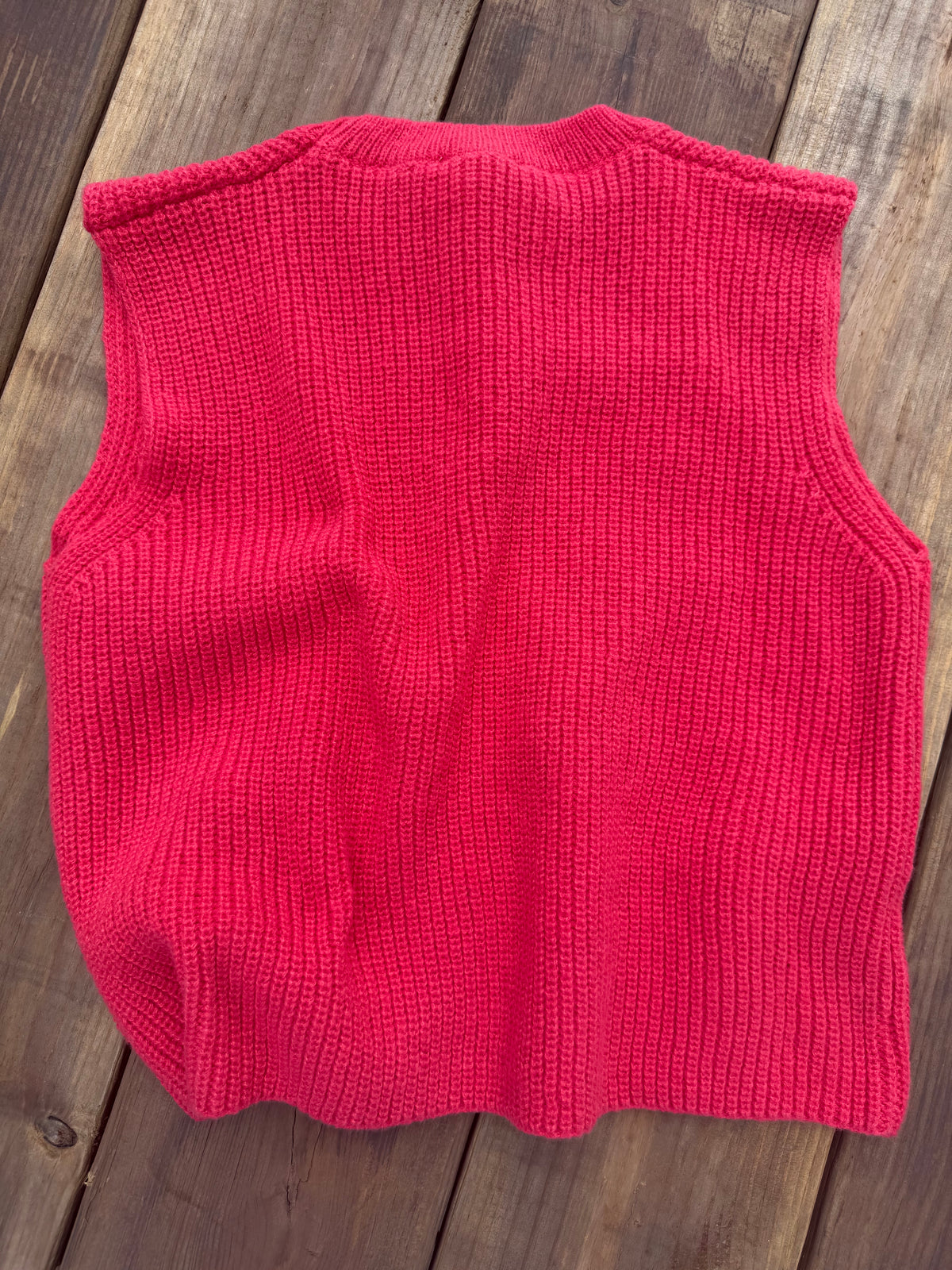 Red Sleevless USA Sweater