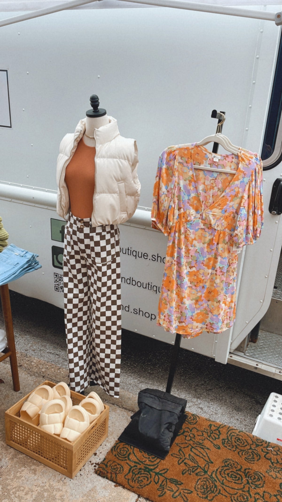 Cinnamon Checkered Wide Leg Pants