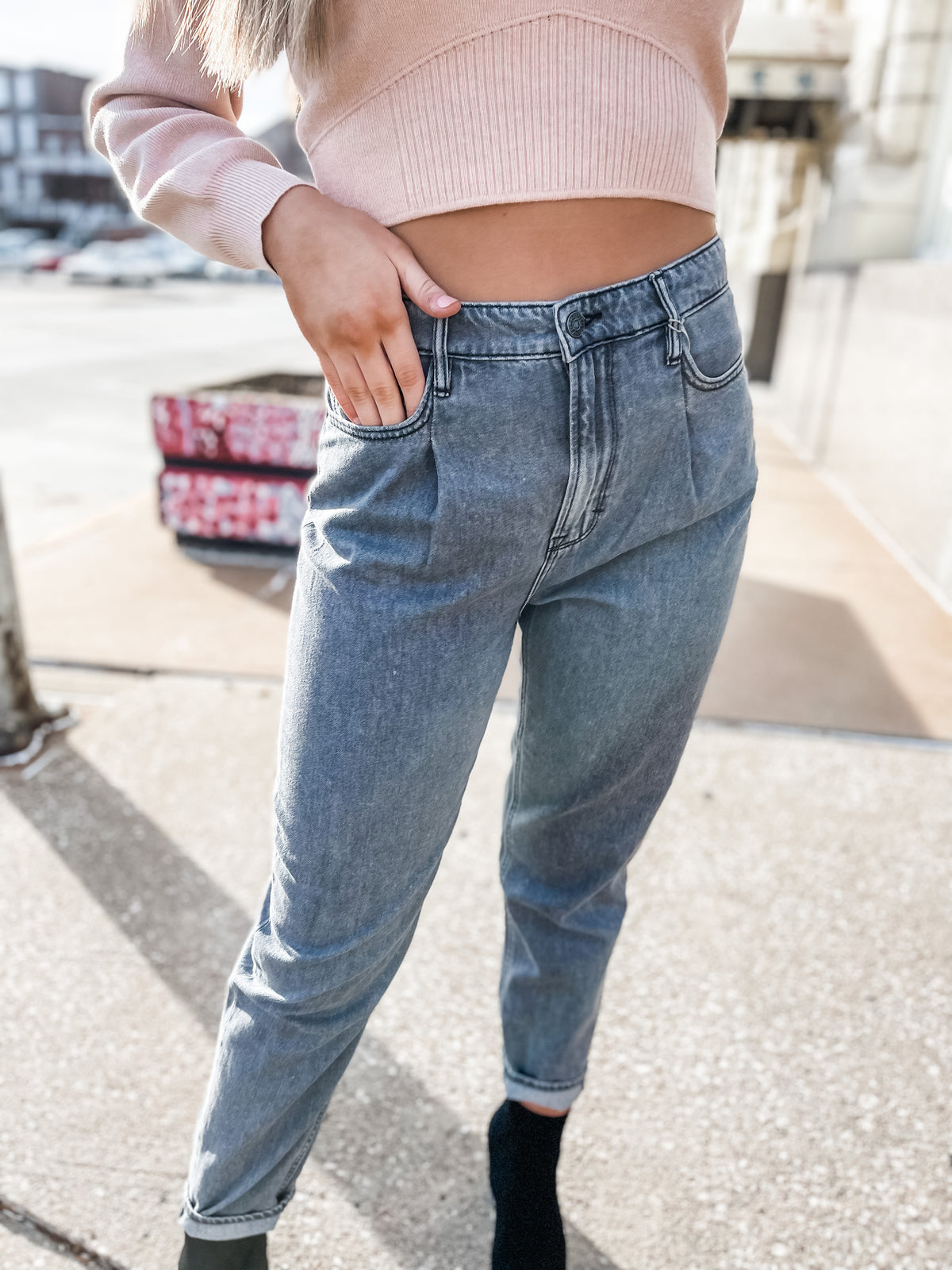 Zoey Mom Tapered Leg Jeans
