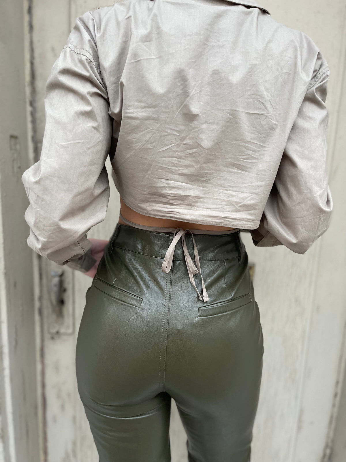 Long Sleeve Tie Front Crop Top