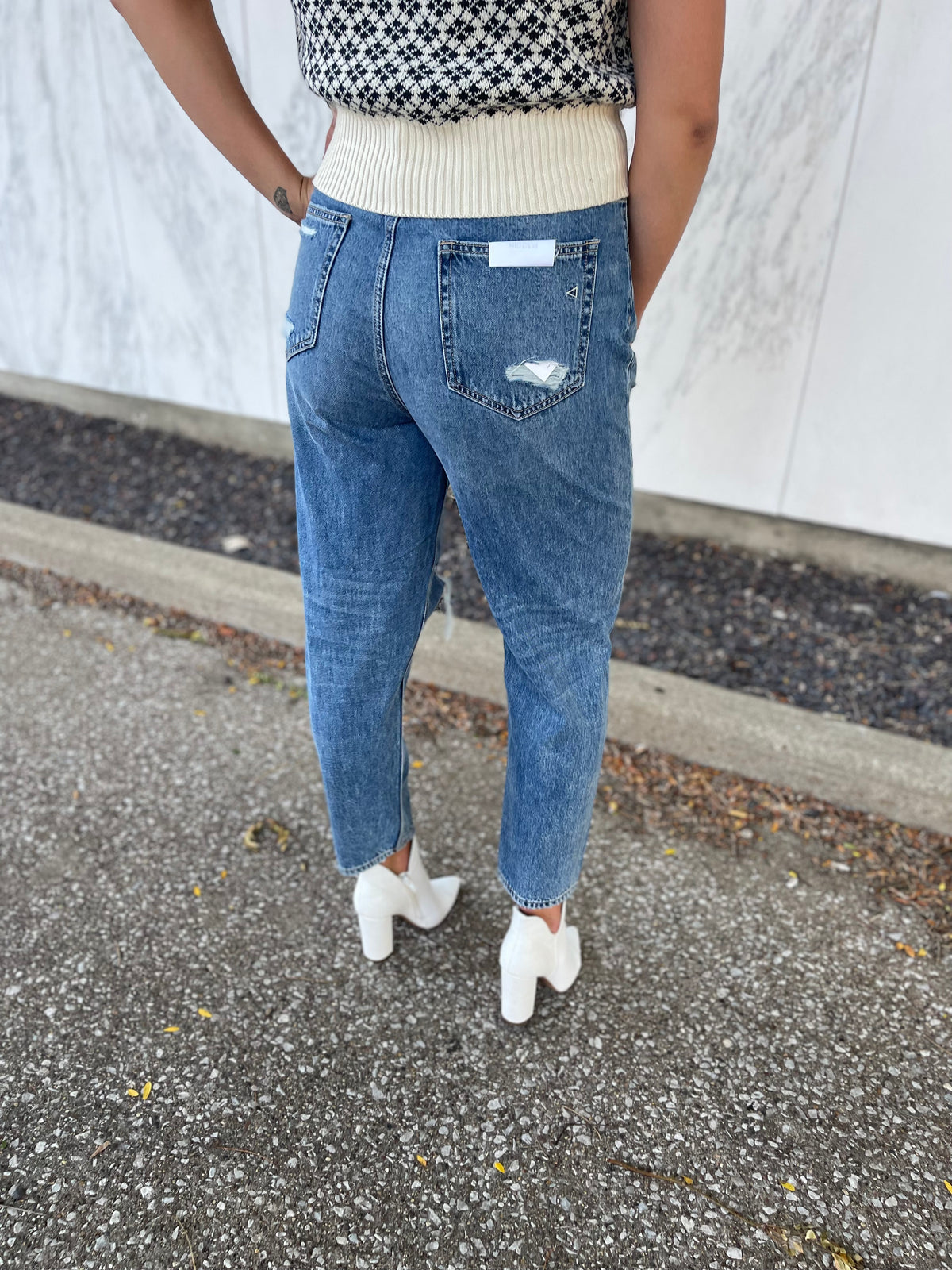Zoey Mom Twisted Seam Jean