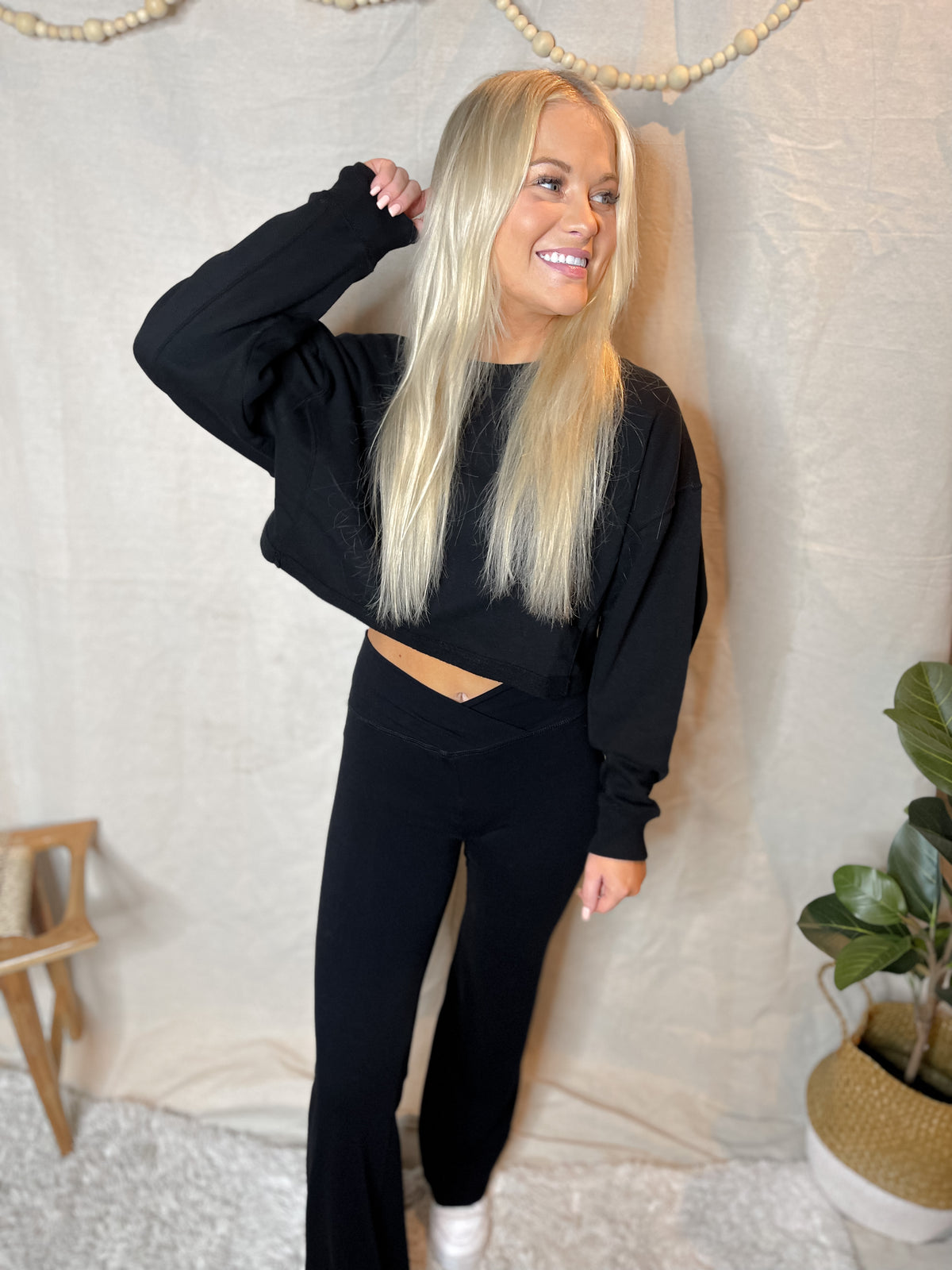V-Shaped Waistband Flared Leggings