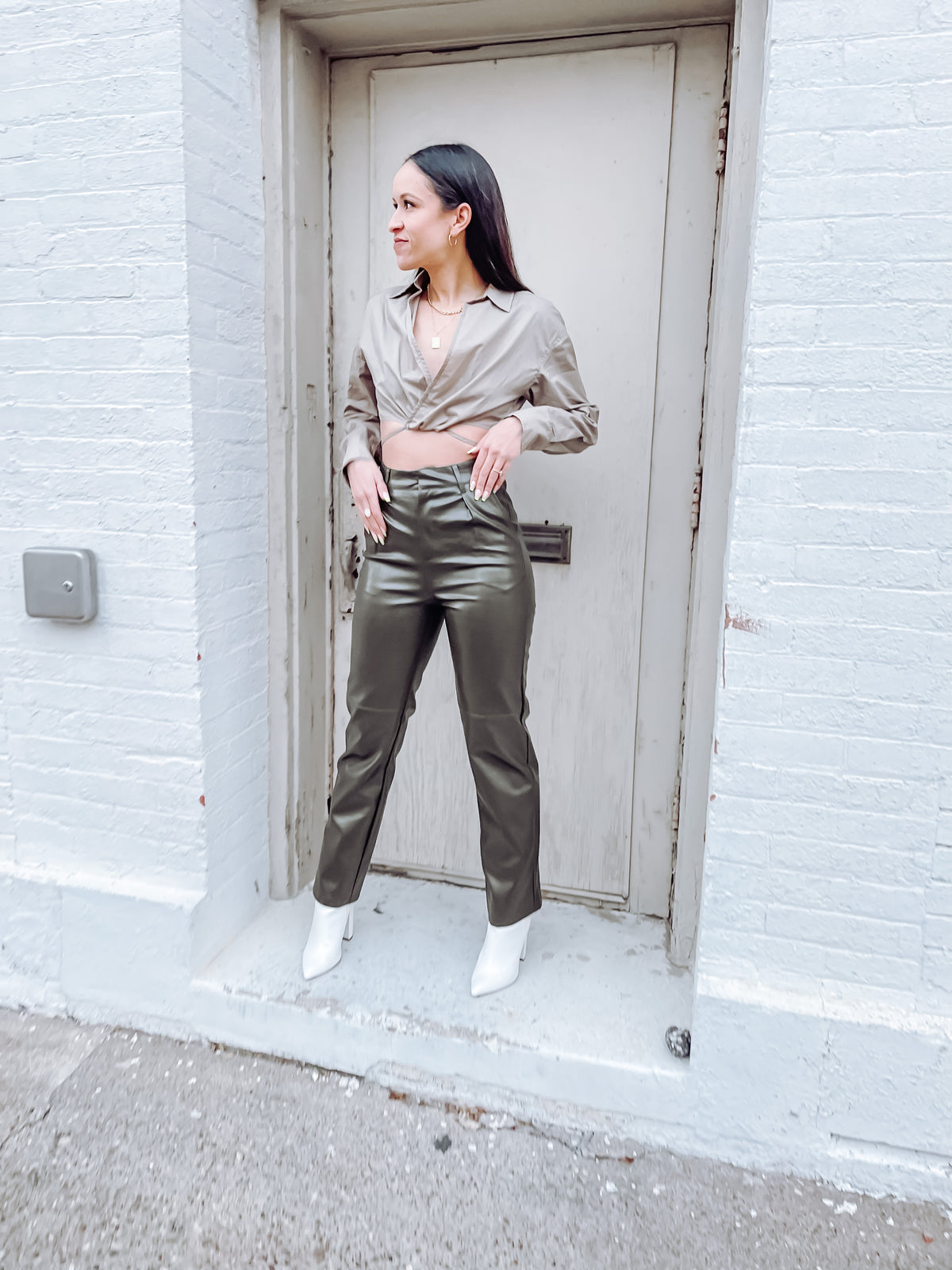 Long Sleeve Tie Front Crop Top