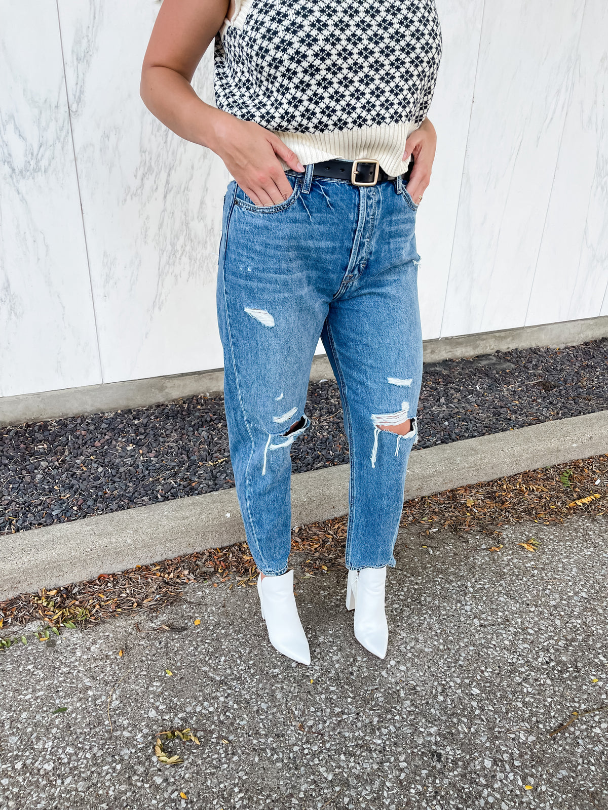 Zoey Mom Twisted Seam Jean