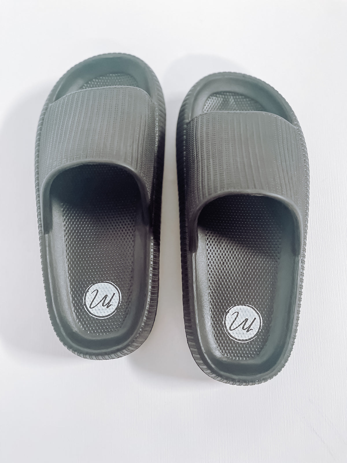 Black Kona Cloud Slide